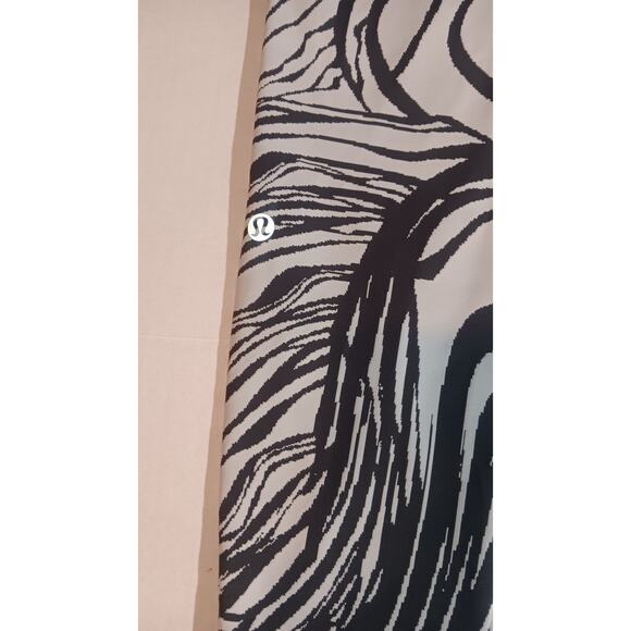 Lululemon Wunder Train 25″ High-Rise Zebra Swirl Leggings • Size 6 • Everlux - Picture 7 of 7
